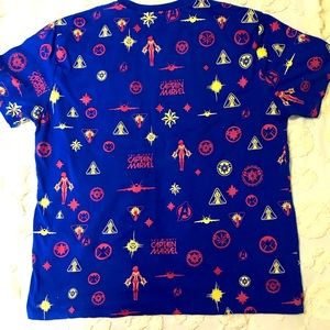 Mens XL captain marvel shirt